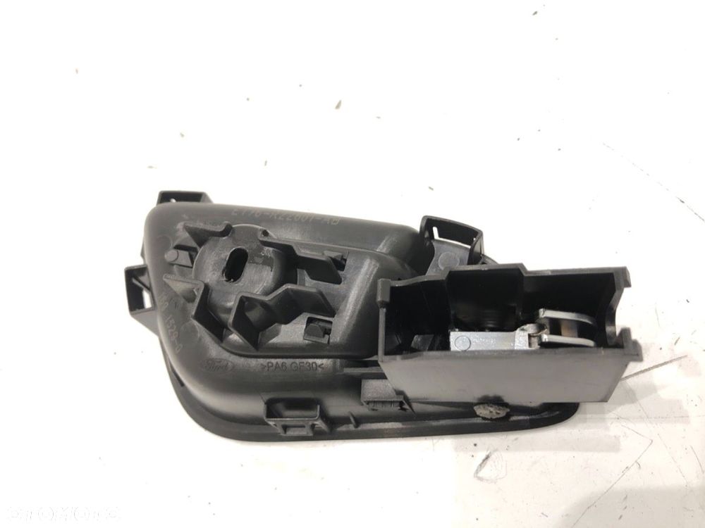 KLAMKA WEWNĘTRZNA LEWY PRZÓD  FORD TRANSIT COURIER B460 Nadwozie pełne/minivan 2014 - 2022 1.5 - 3