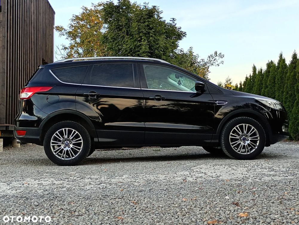 Ford Kuga 2.0 TDCi 2x4 Titanium - 18