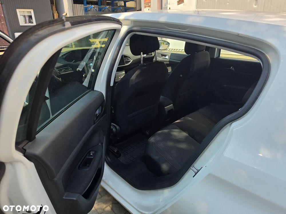 Peugeot 308 1.6 HDi Access - 19
