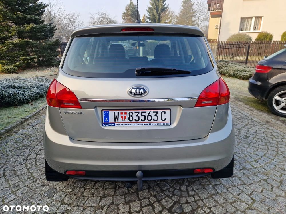 Kia Venga 1.4 CVVT Dream Team Edition - 8