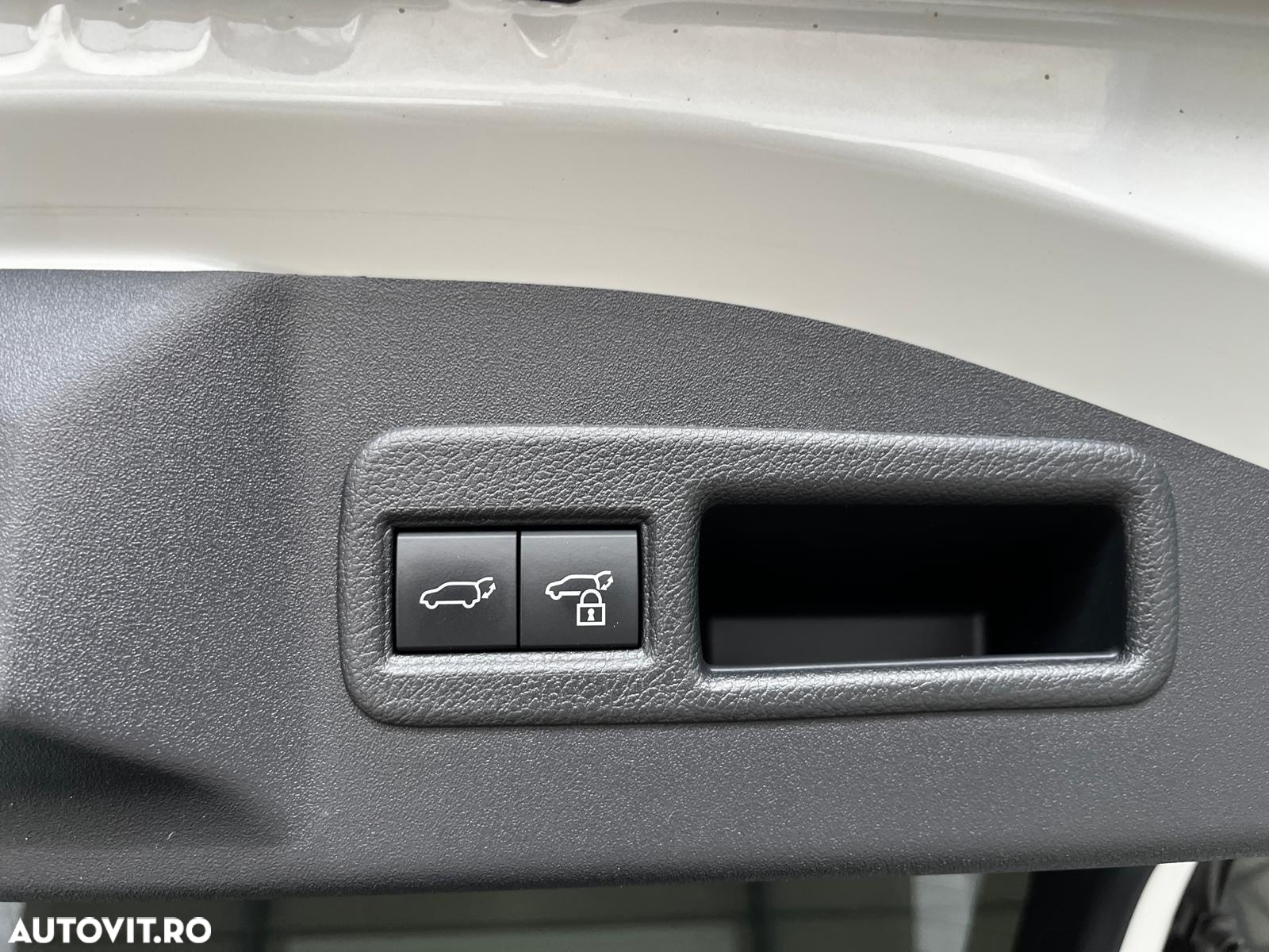 Toyota BZ4X 150 KW FWD (4x2) Luxury - 35