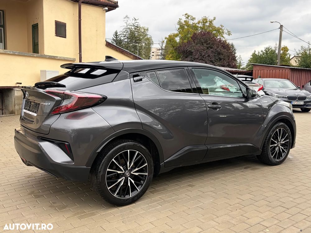Toyota C-HR - 11