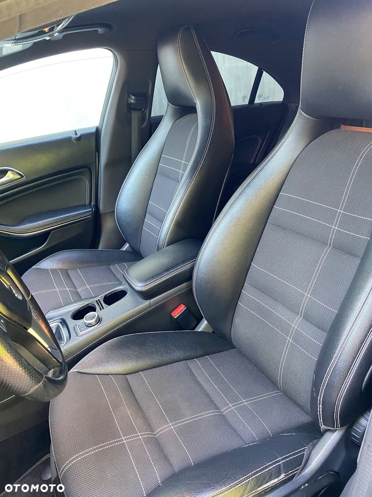 Mercedes-Benz CLA 180 BlueEffICIENCY Edition - 9