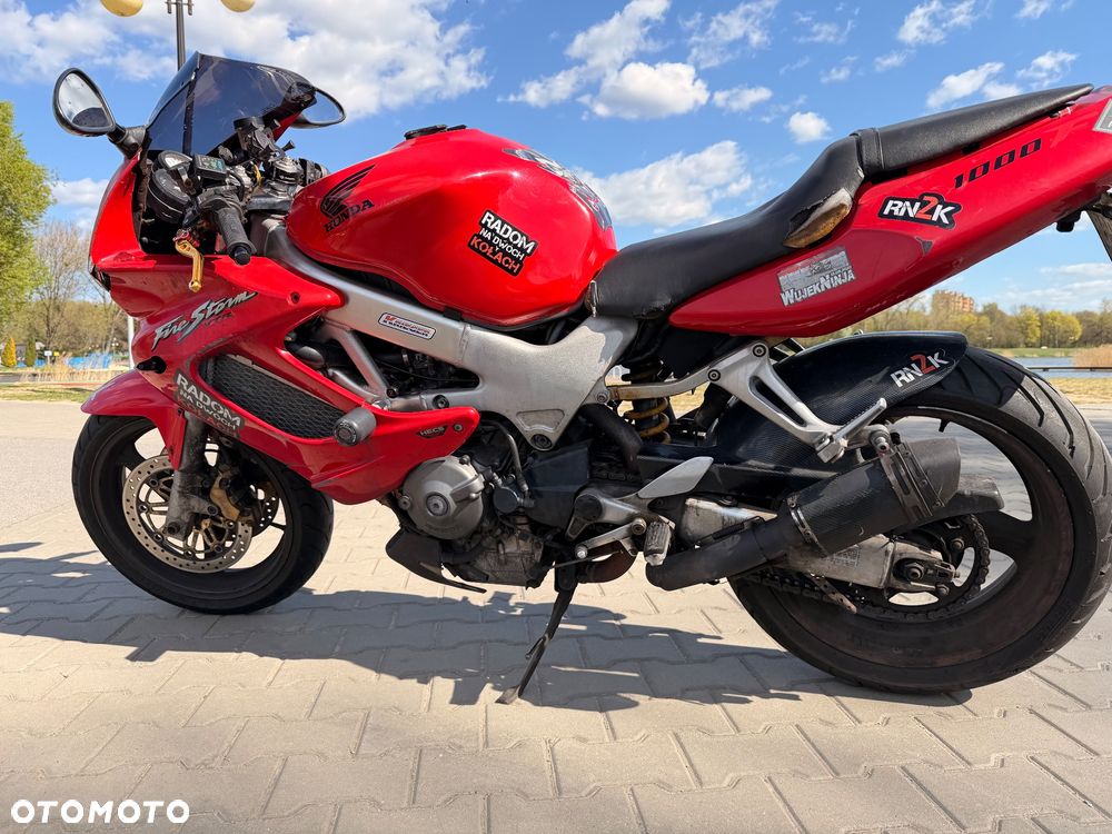 Honda VTR - 11