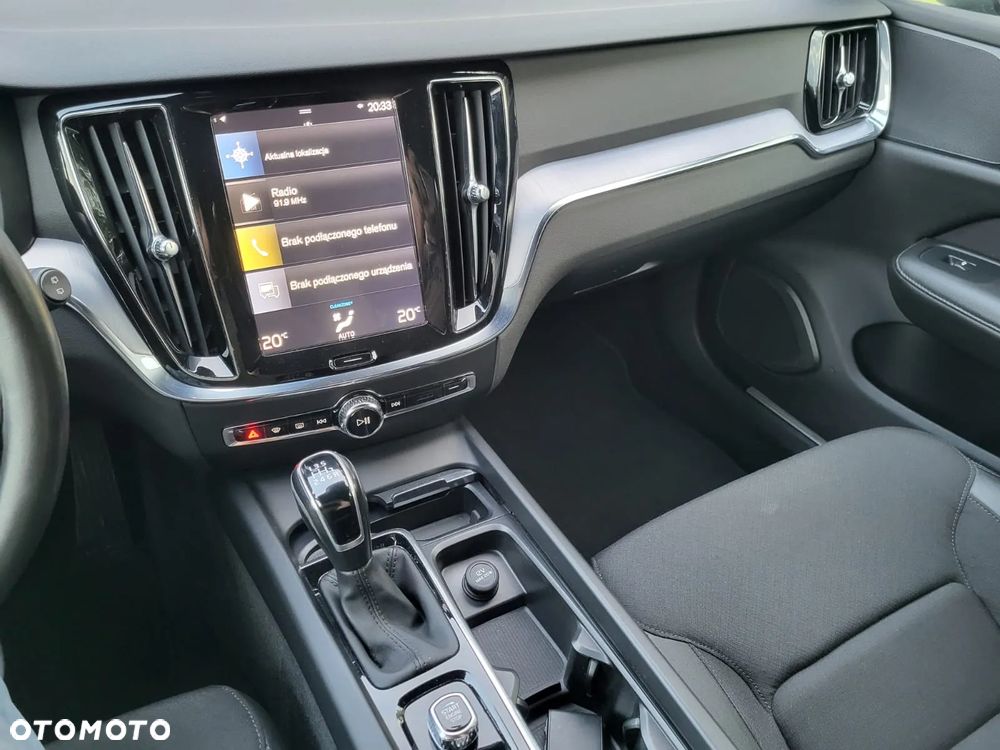 Volvo V60 D3 Momentum - 19