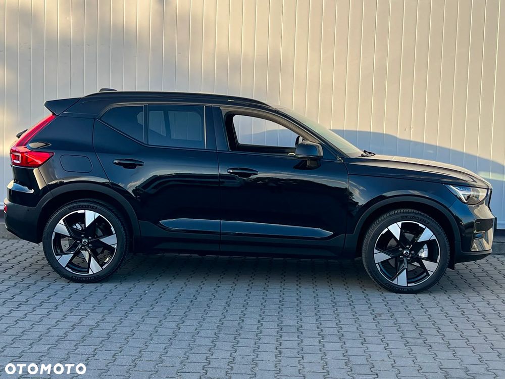 Volvo XC 40 B4 AWD Ultimate Dark - 17