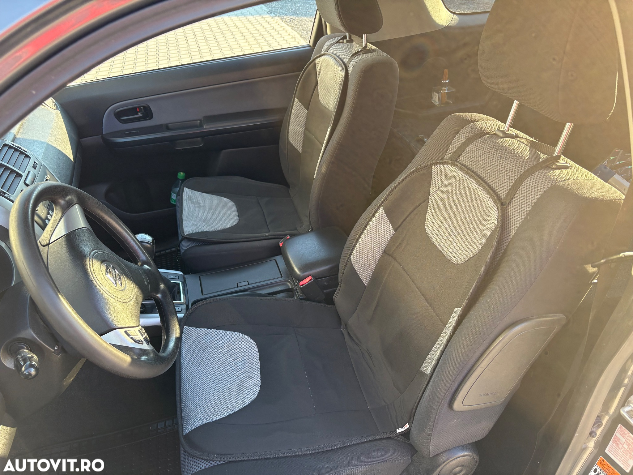 Suzuki Grand Vitara 1.9 DDiS Comfort DPF - 6