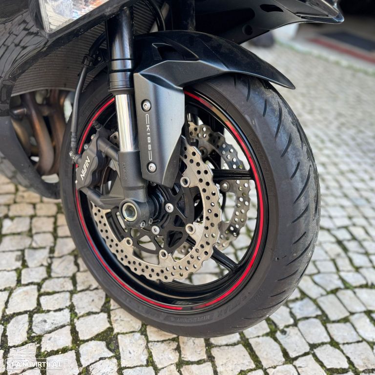 Kawasaki ZXR 600 - 6