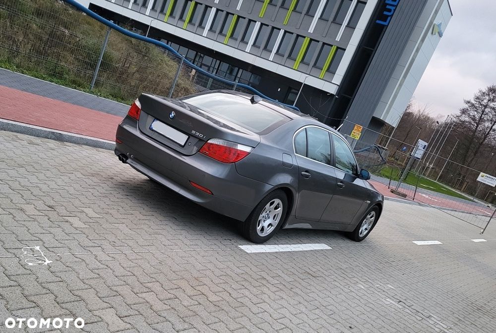 BMW Seria 5 530i - 4
