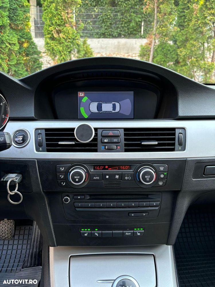 BMW Seria 3 320d - 9