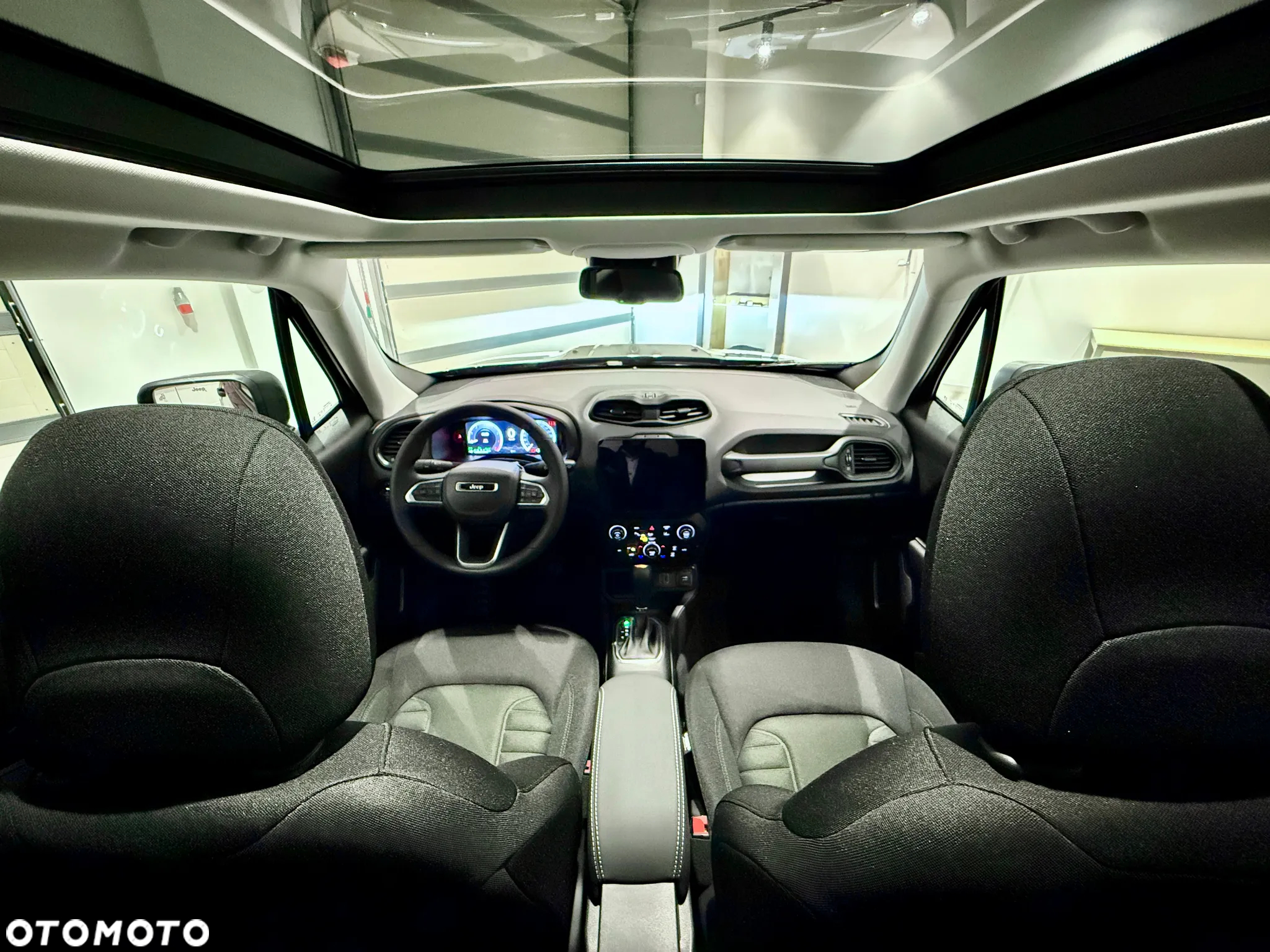 Jeep Renegade - 36
