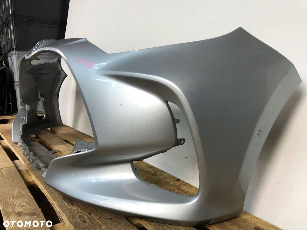 zderzak przód przedni toyota yaris iv 4 2020- + znaczek oryginał cały - 3