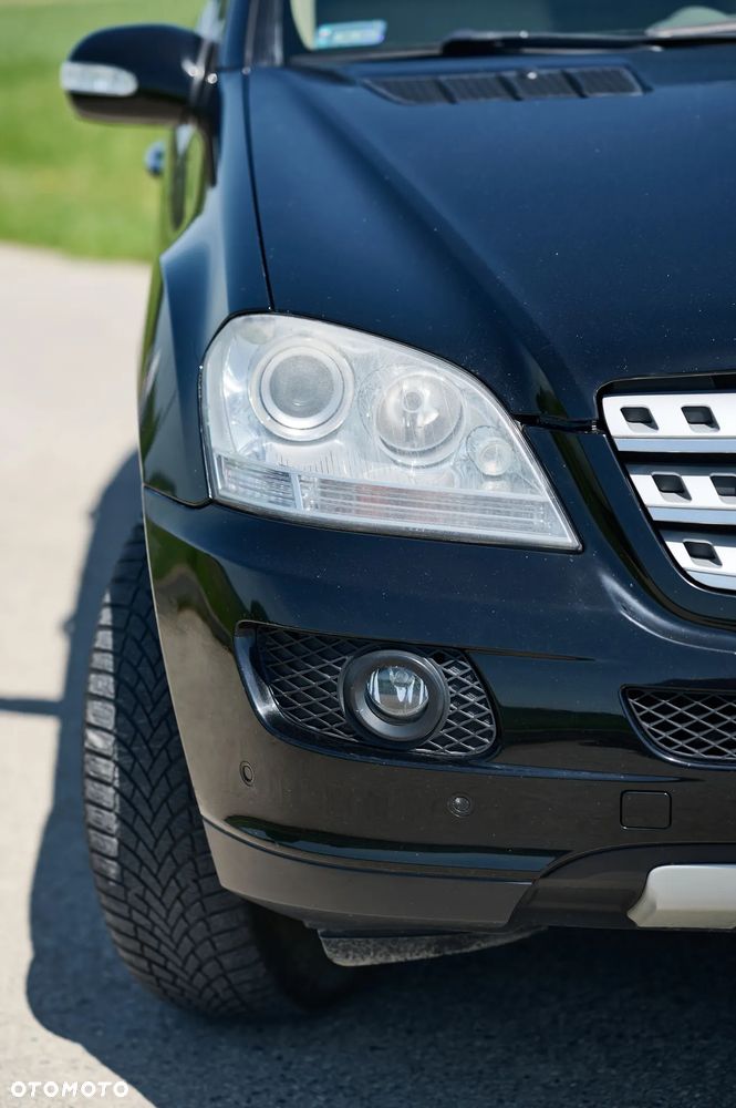 Mercedes-Benz ML - 14