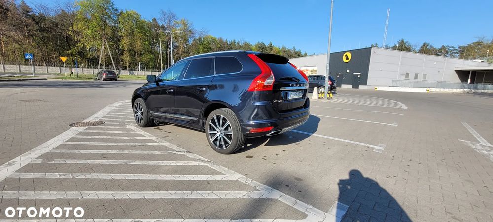 Volvo XC 60 T5 Drive-E Ocean Race - 4