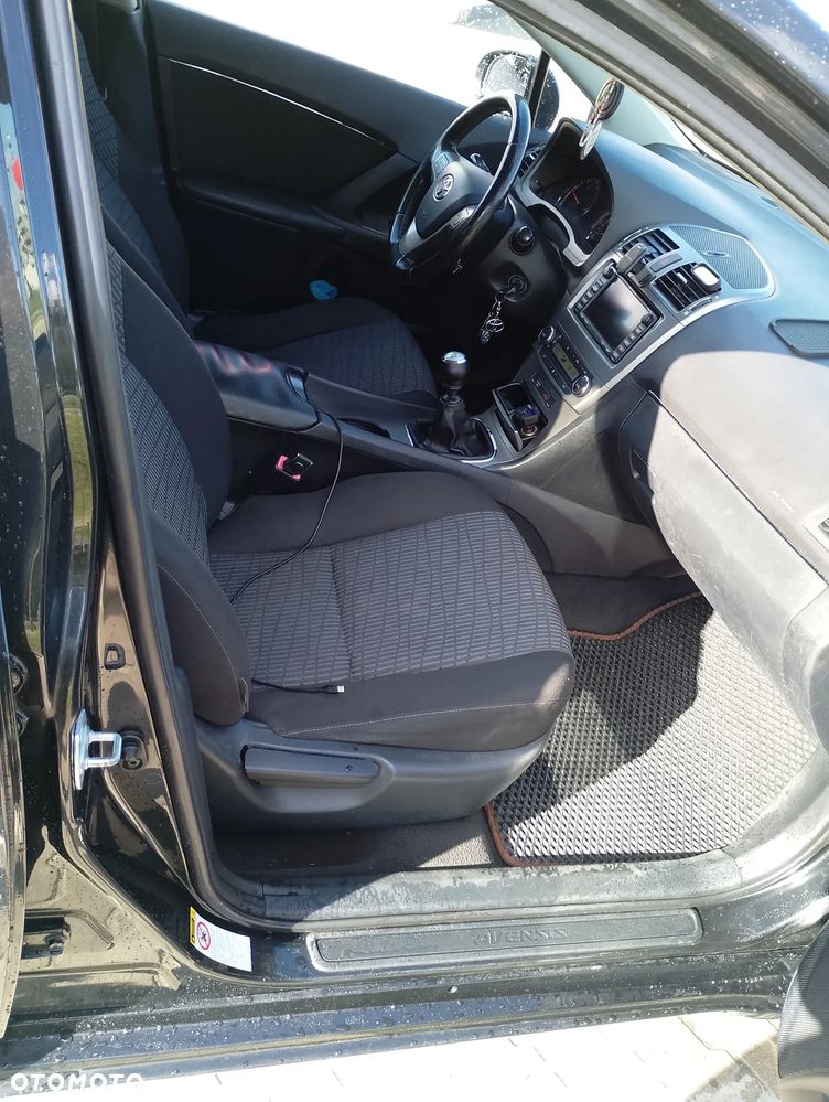Toyota Avensis - 7