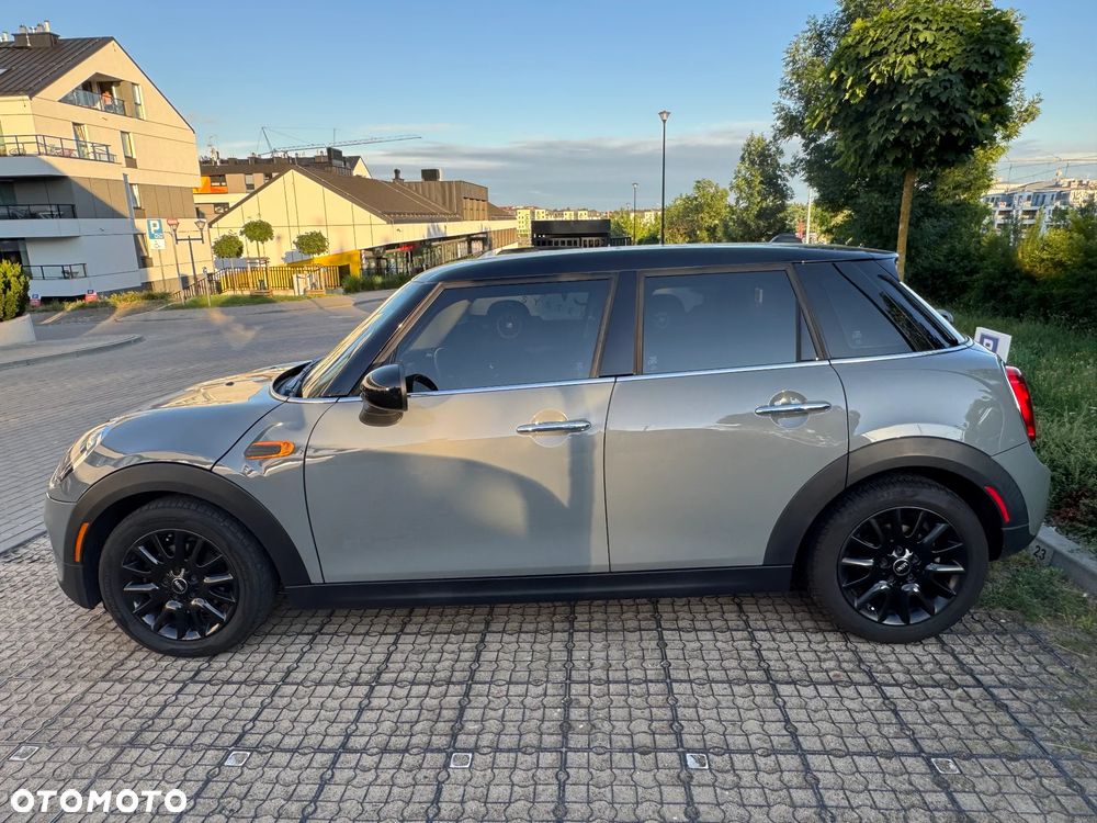 MINI Cooper Standard - 3