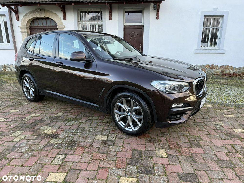 BMW X3 xDrive20i Advantage - 2