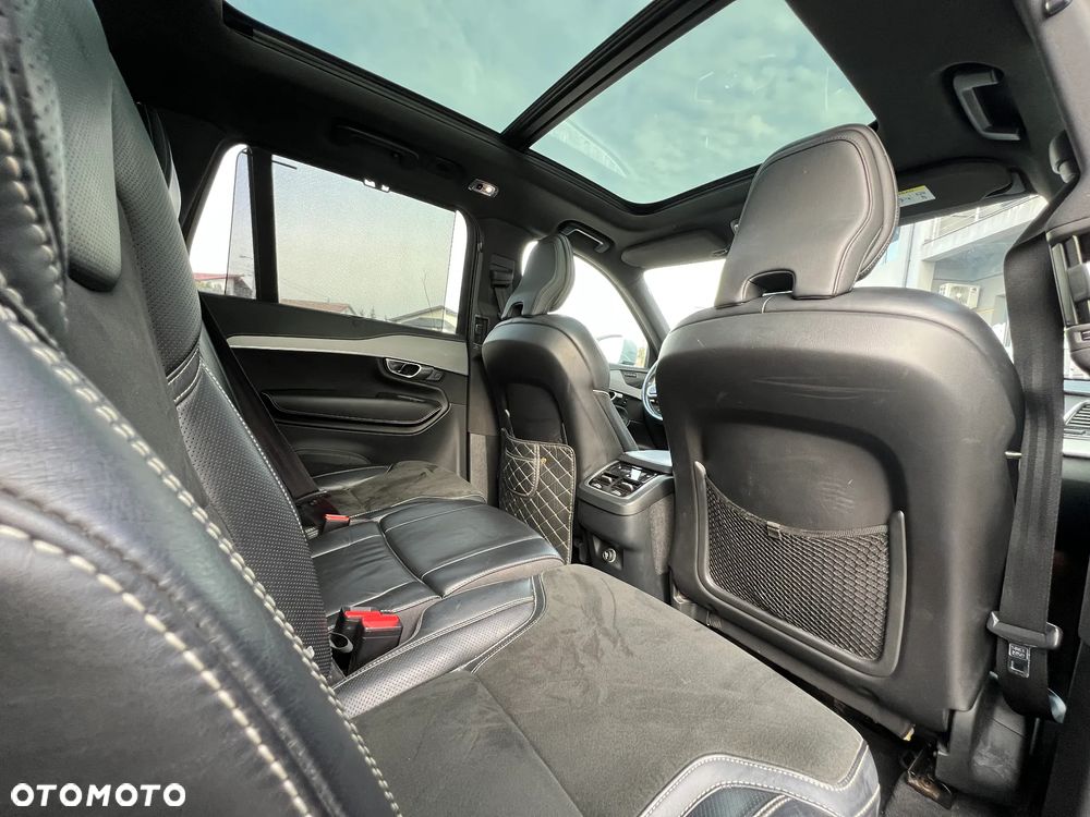 Volvo XC 90 D5 AWD R-Design 7os - 25