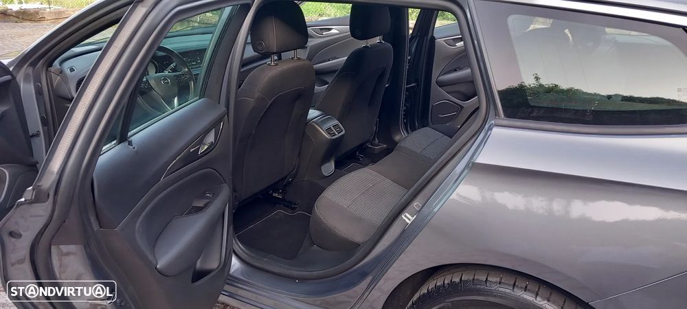 Opel Insignia Sports Tourer 1.5 D Business Edition - 17
