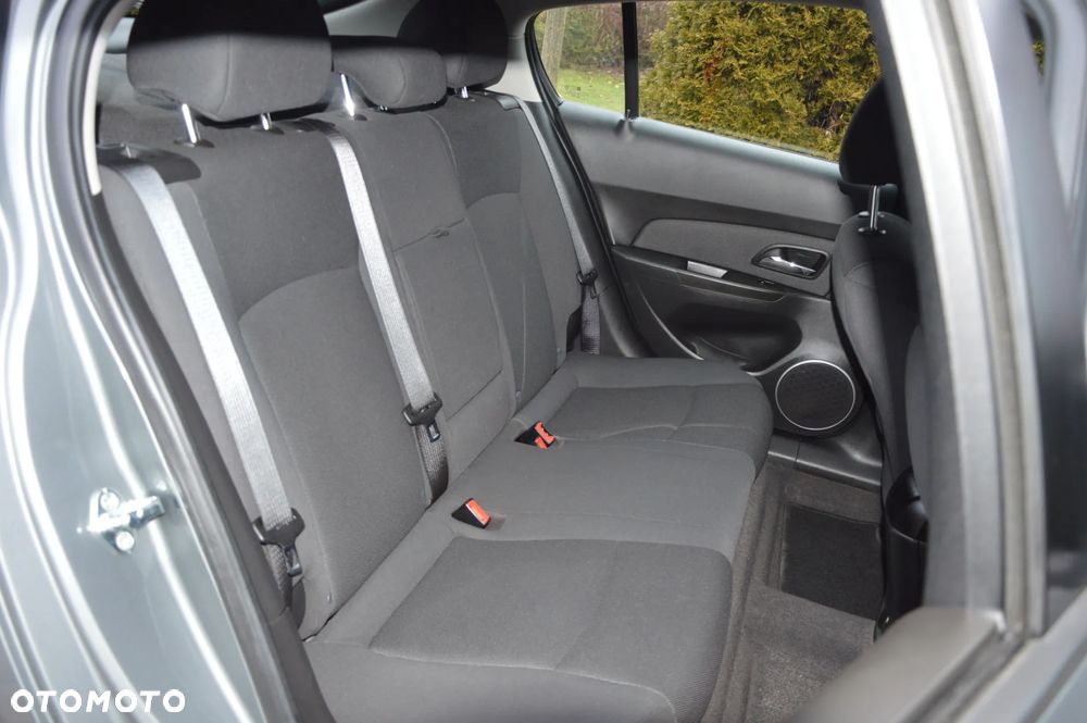 Chevrolet Cruze 1.8 LT+ - 18