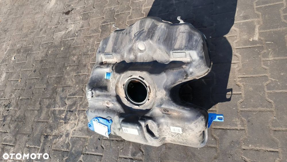 99120102104 Porsche Cayman 981 2.7B 2016 Benzyna Zbiornik paliwa - 1