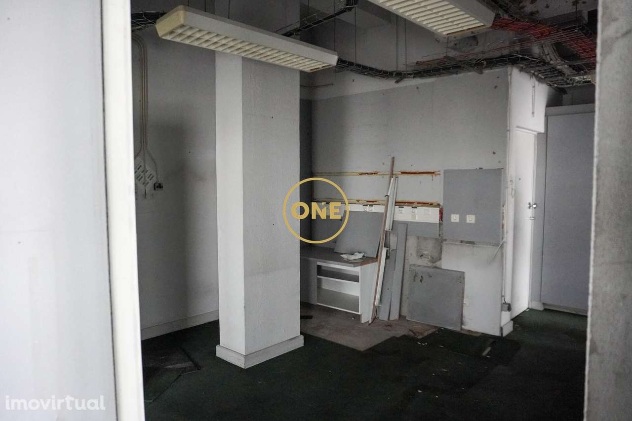 Loja para Arrendamento em Lourosa — O Espaço Ideal para o Seu Negócio - Grande imagem: 2/12