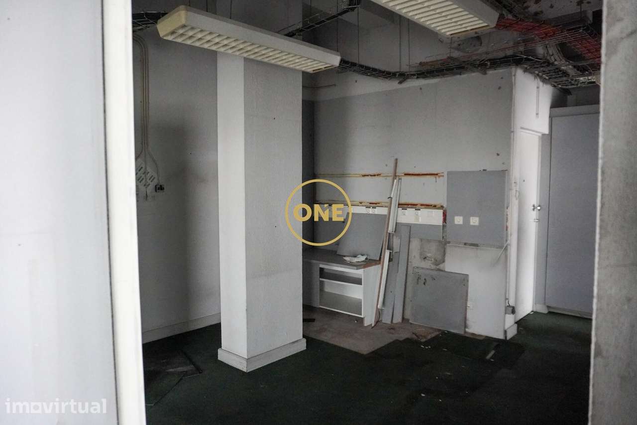 Loja para Arrendamento em Lourosa — O Espaço Ideal para o Seu Negócio - Grande imagem: 2/12