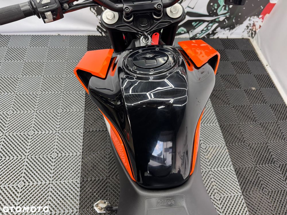 KTM Duke - 25