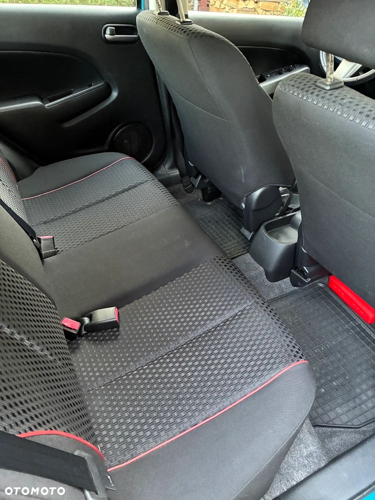 Mazda 2 - 9