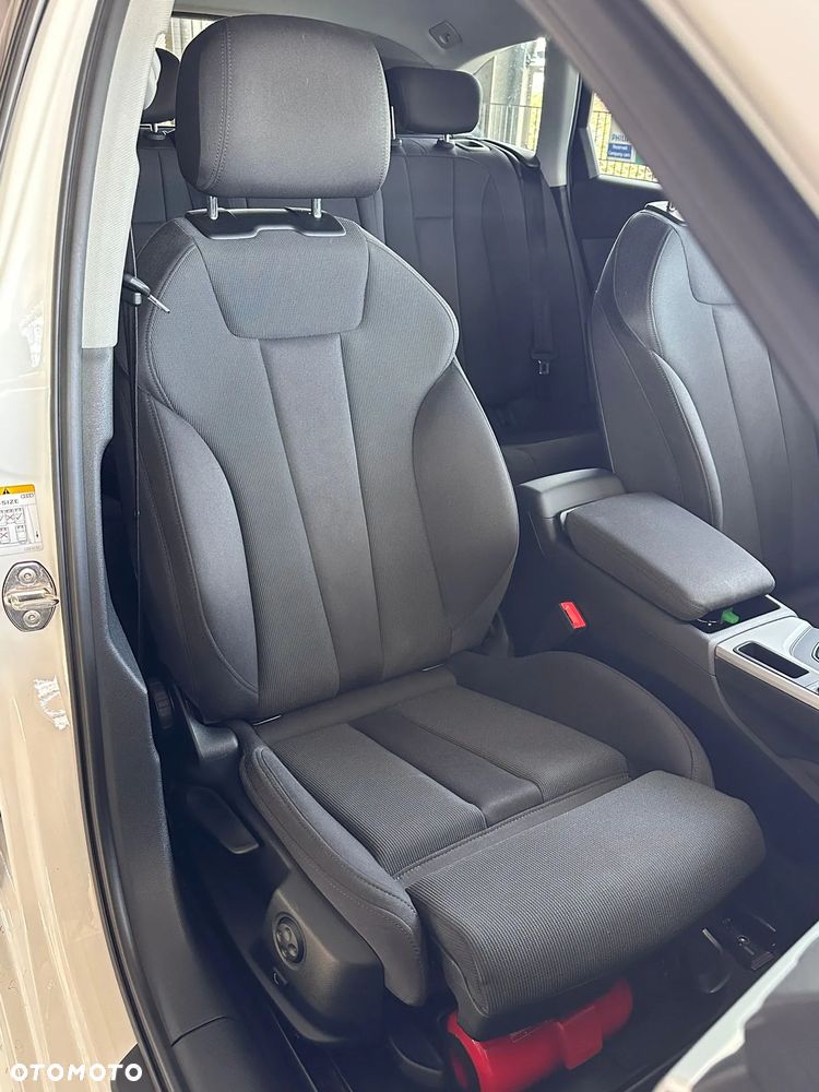 Audi A4 Avant 35 TDI mHEV Advanced S tronic - 33