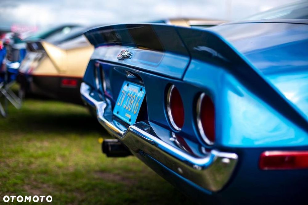 Chevrolet Camaro - 2
