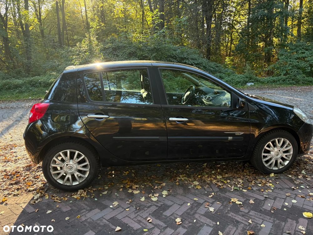 Renault Clio 1.6 16V Expression - 8