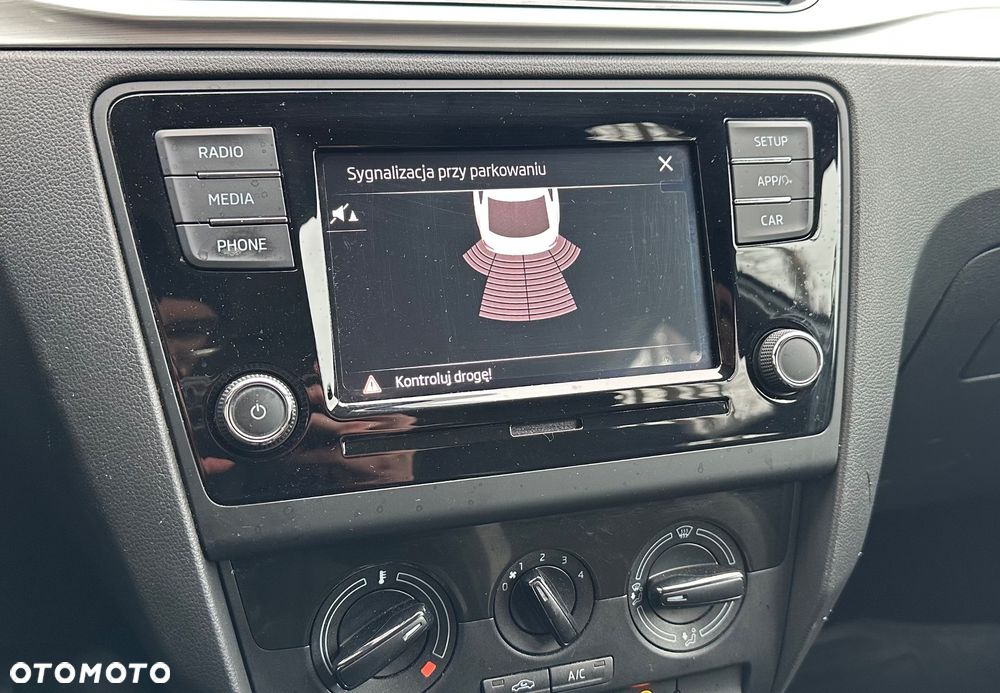 Skoda RAPID 1.0 TSI Ambition - 17