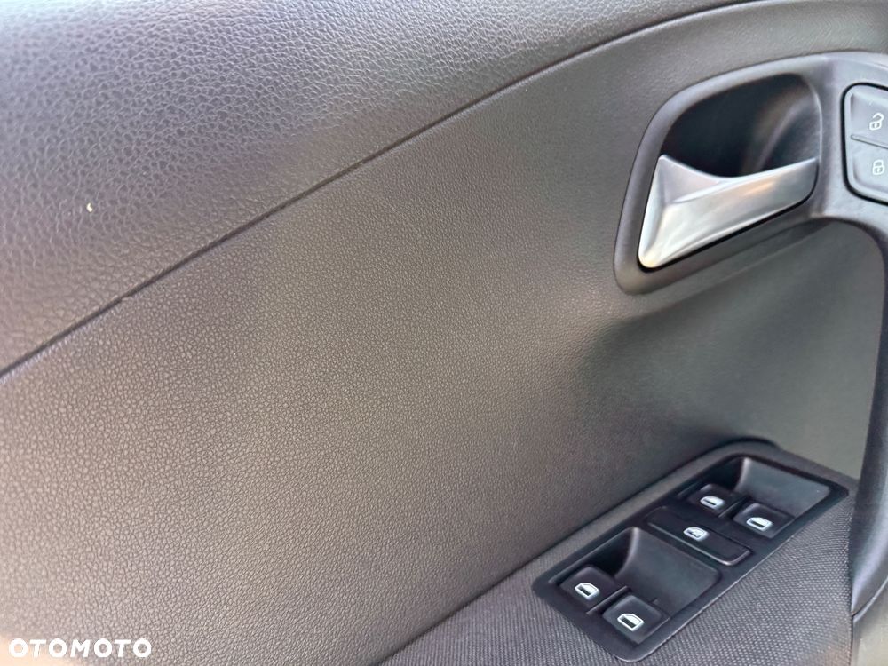 Volkswagen Polo 1.0 (Blue Motion Technology) Trendline - 19