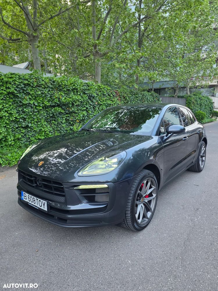 Porsche Macan - 1
