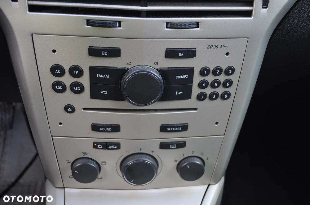 Opel Astra 1.4 NJoy - 20