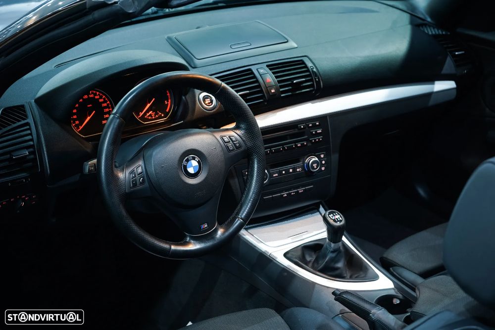 BMW 120 d Cabrio Limited Edition Lifestyle c/ M Sport Pack - 14