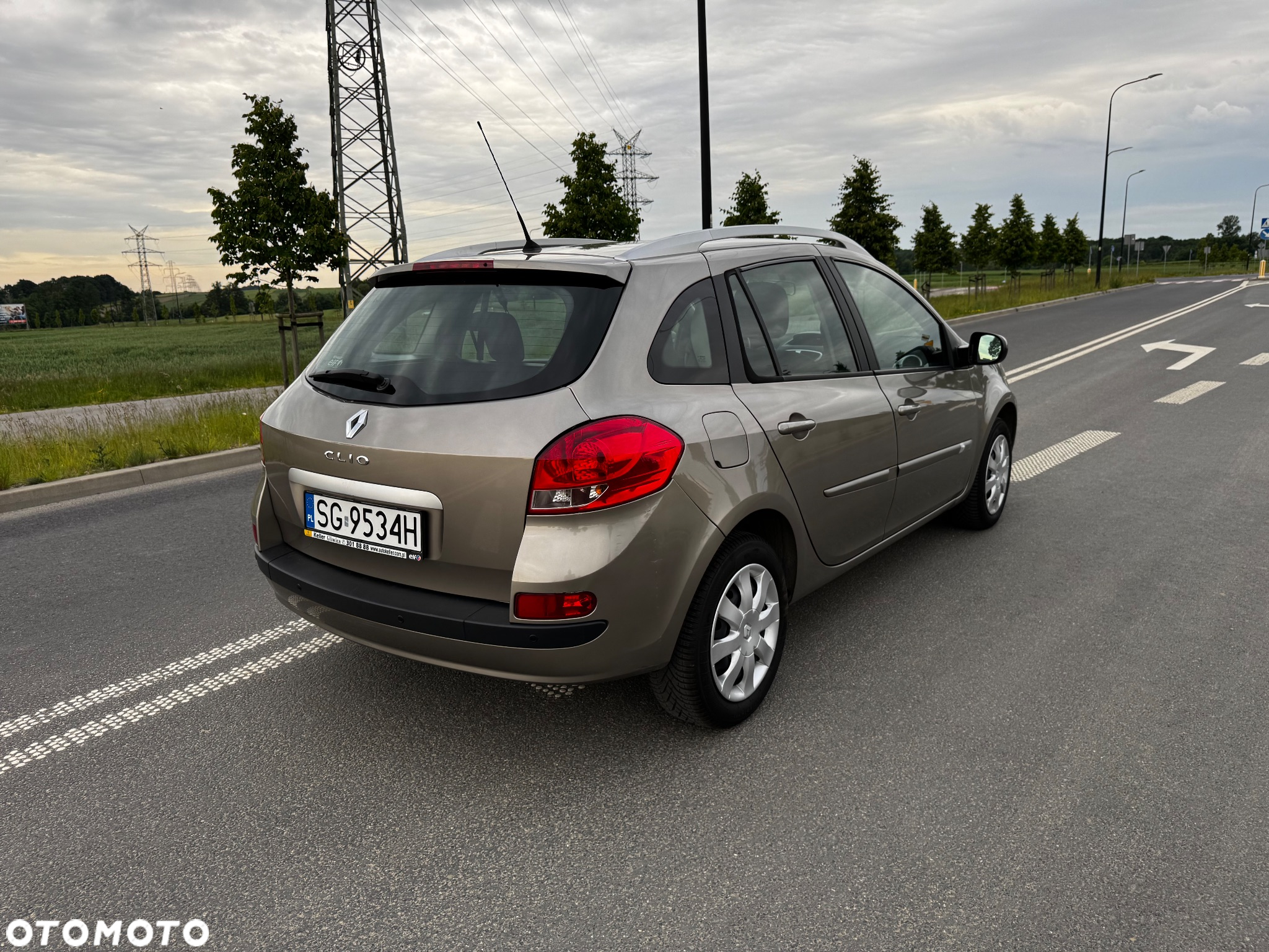 Renault Clio 1.2 16V Authentique - 6