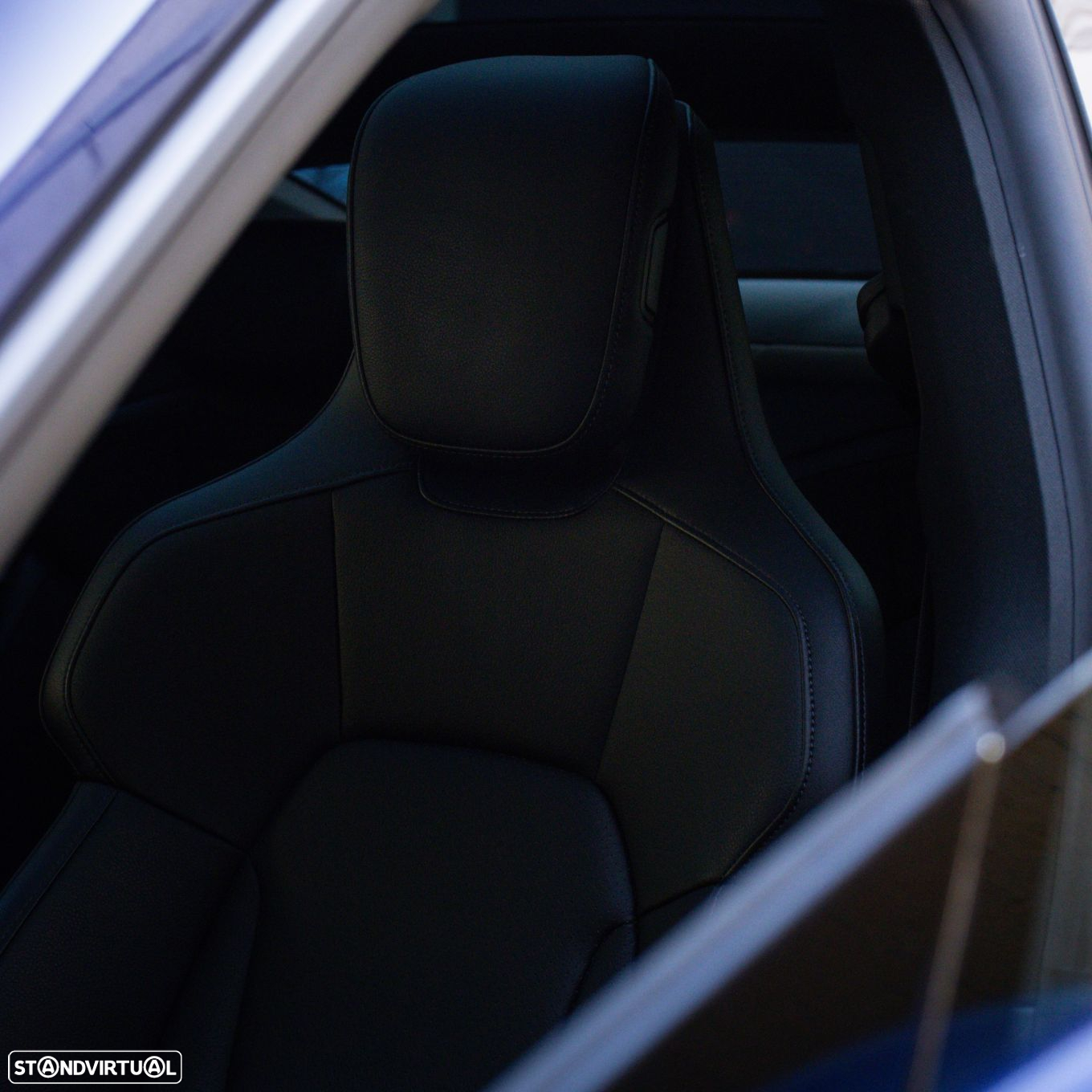 Porsche Taycan Standard - 17