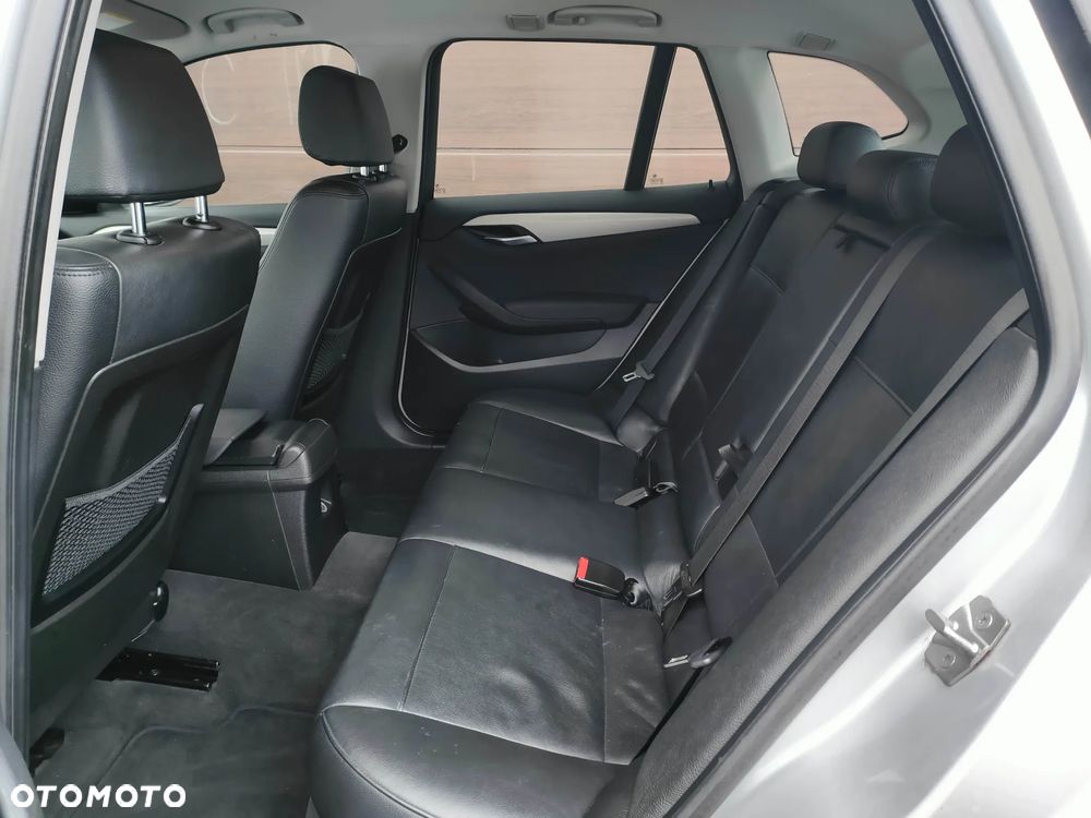 BMW X1 xDrive18d Sport Line - 14