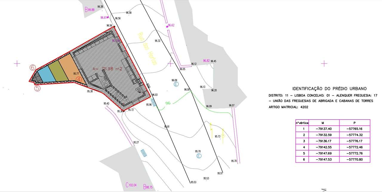 Moradia para Restaurar T2 Venda em Abrigada e Cabanas de Torres,Alenqu - Grande imagem: 3/25