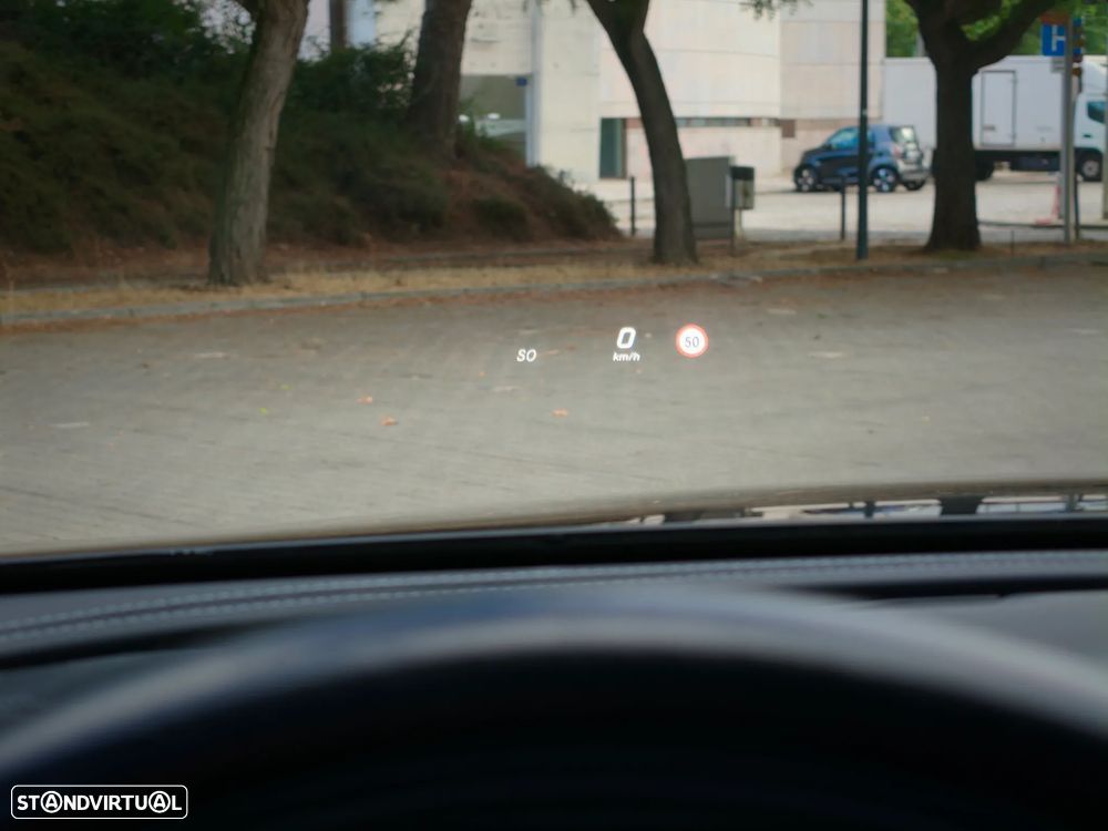 Mercedes-Benz E 220 d AMG Line - 24