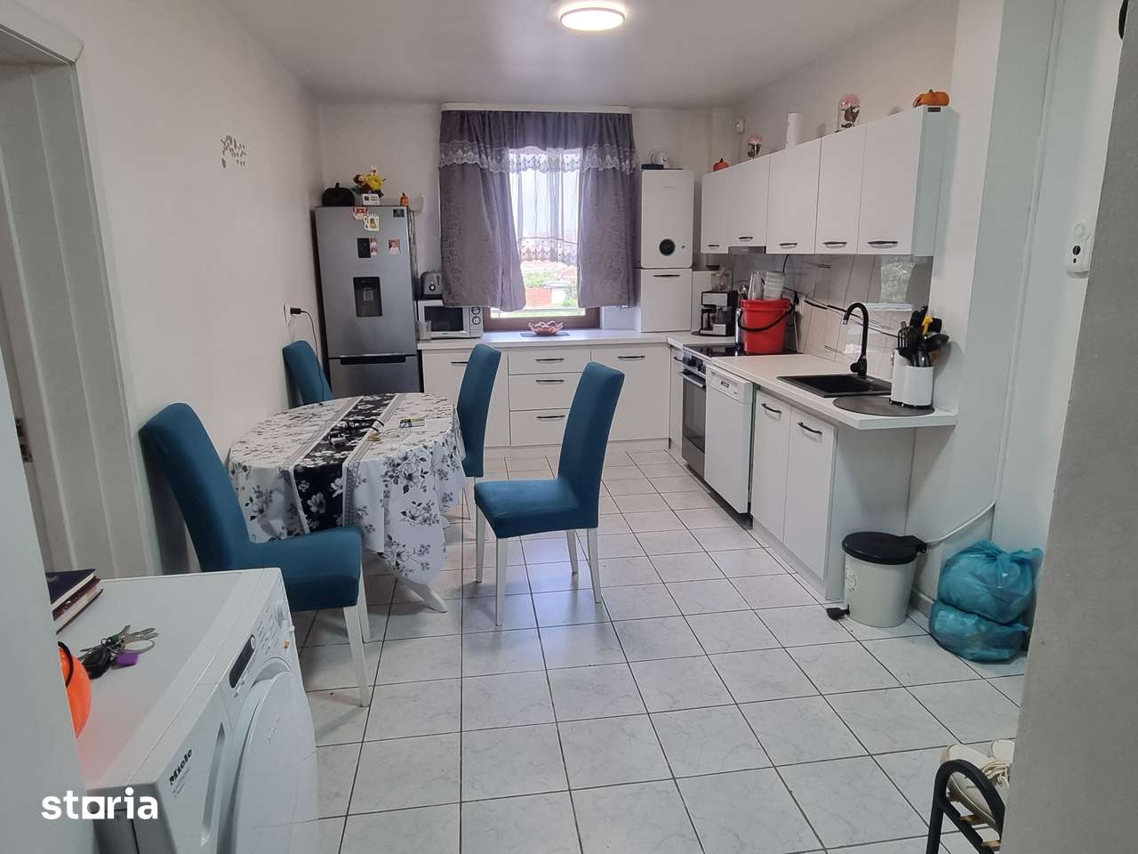 Apartament 2 camere decomandat,et.1,Deva-zona Bd.Bălcescu nou — fotografia 1