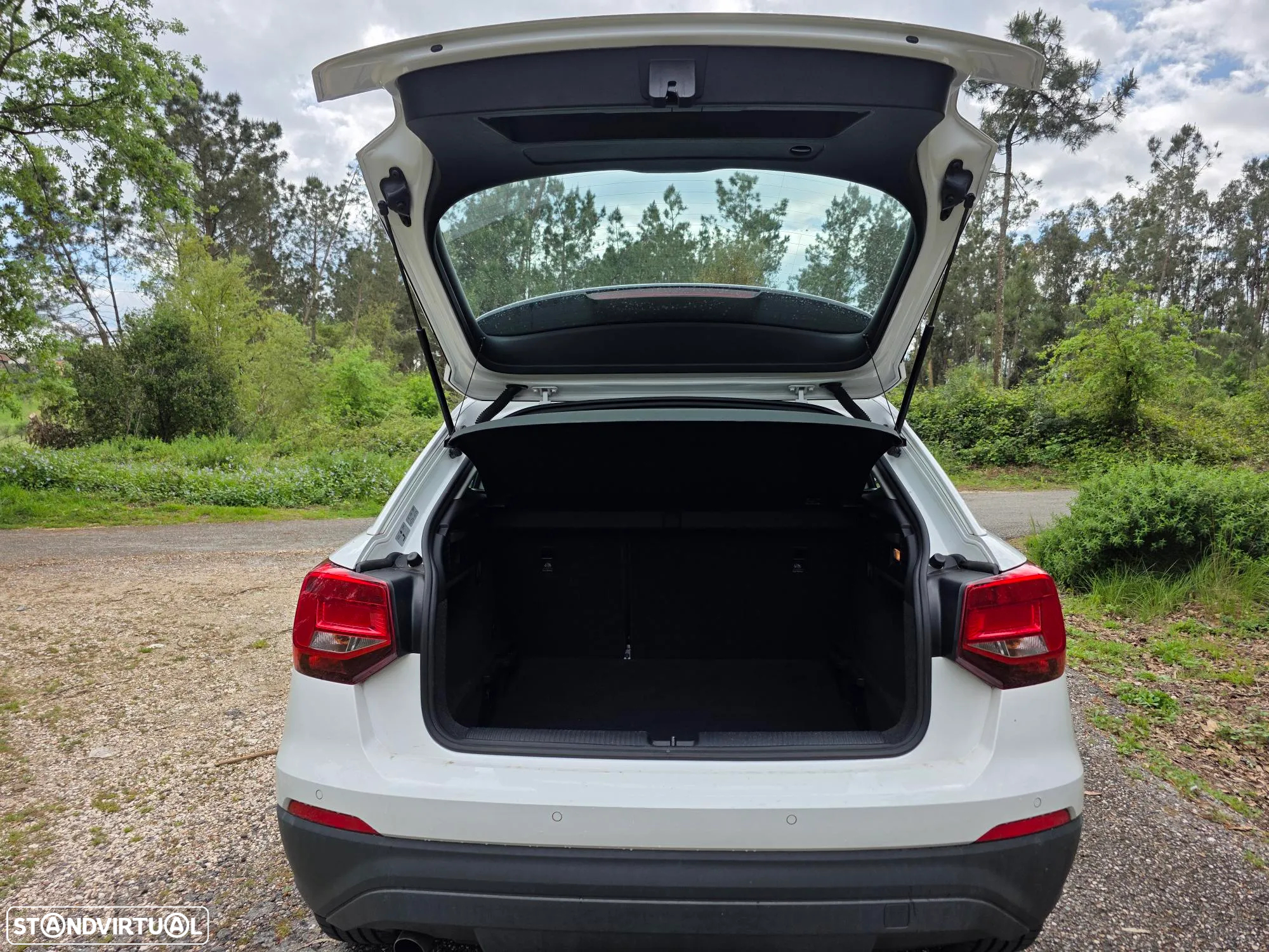 Audi Q2 1.6 TDI Design - 13