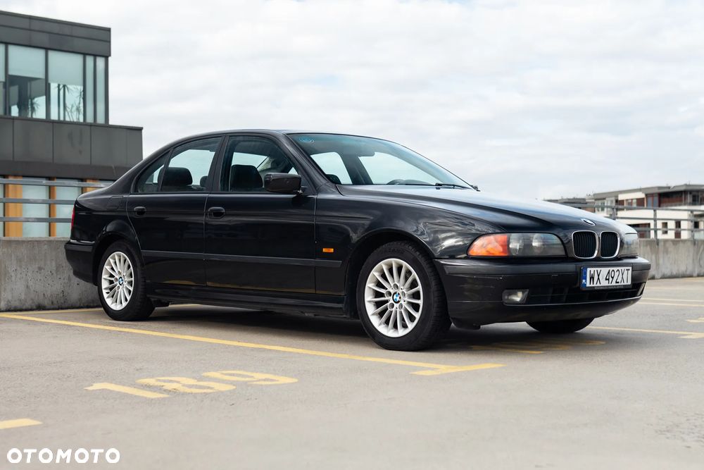 BMW Seria 5 523i - 4