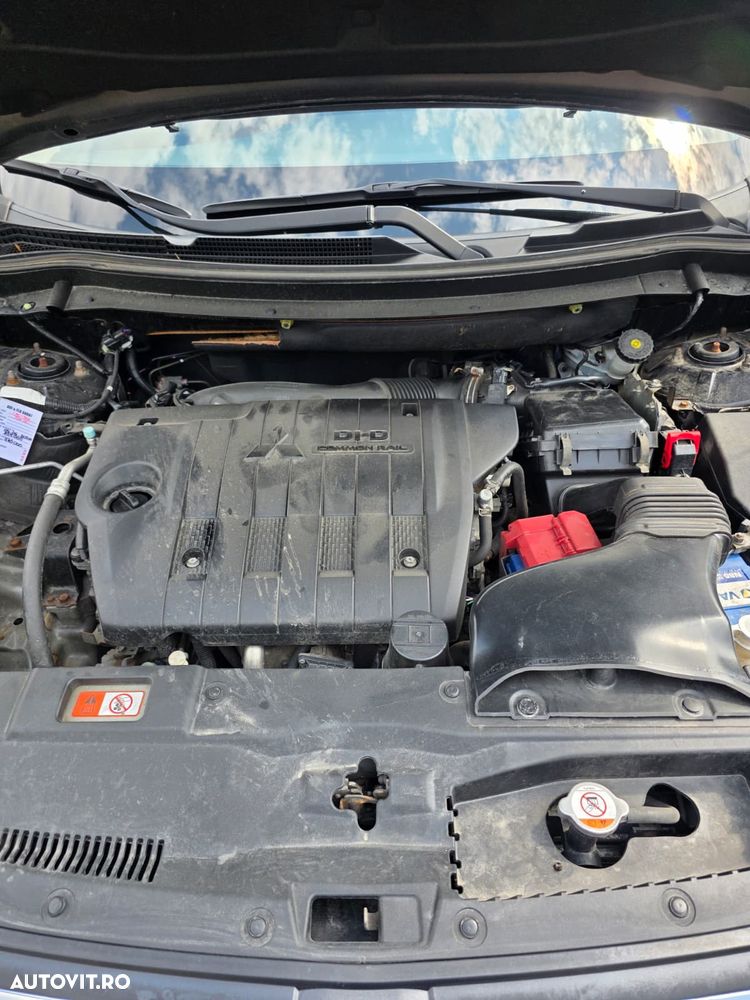 Mitsubishi Outlander 2.2L DI-D AS&G 6MT 4WD Invite+ A02 - 6