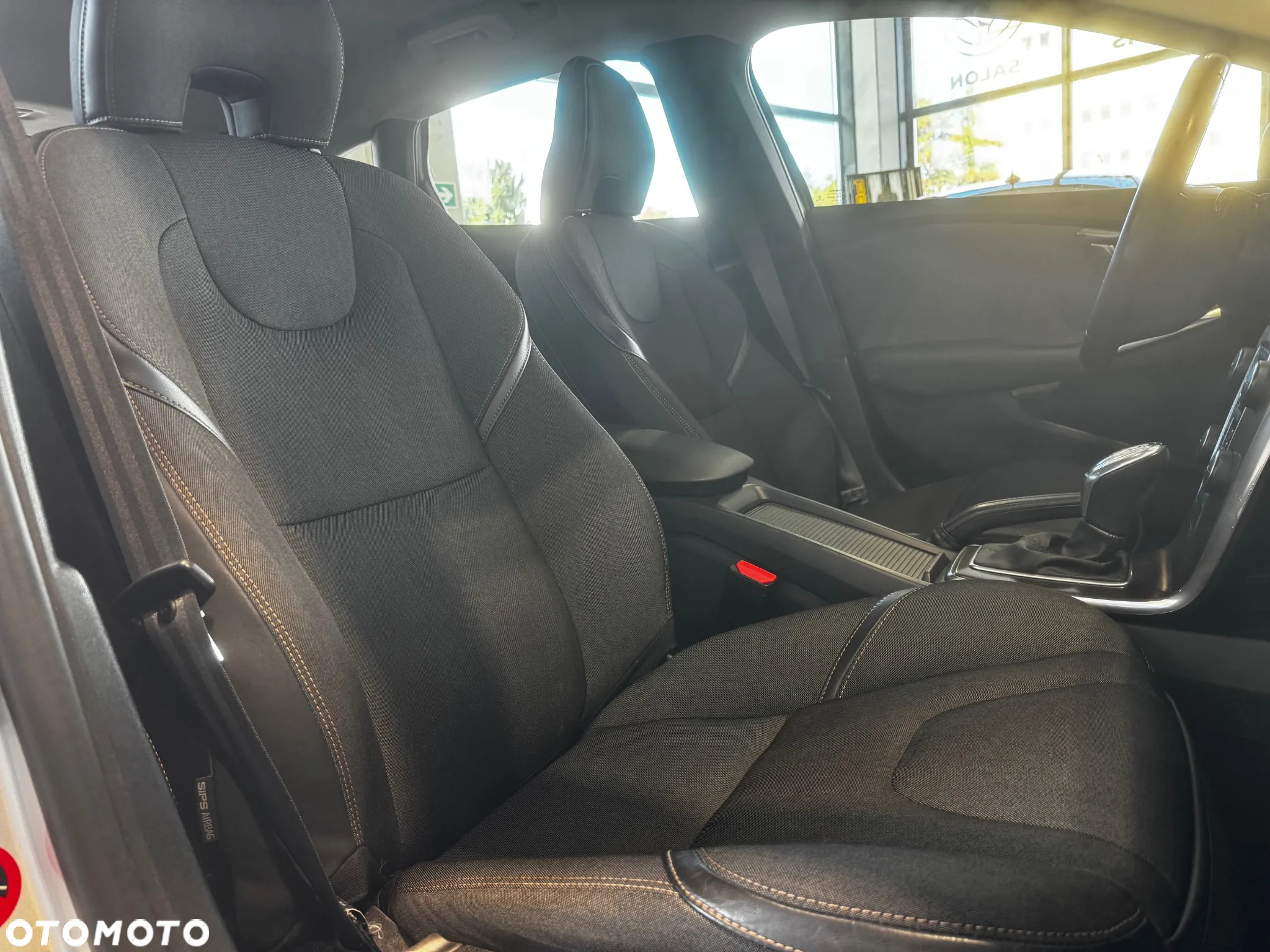 Volvo V40 Cross Country D3 Geartronic Momentum - 17