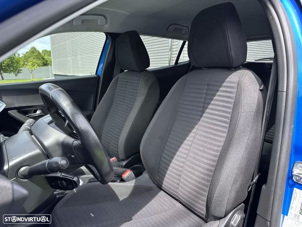 Peugeot 2008 1.2 PureTech Allure Pack - 28