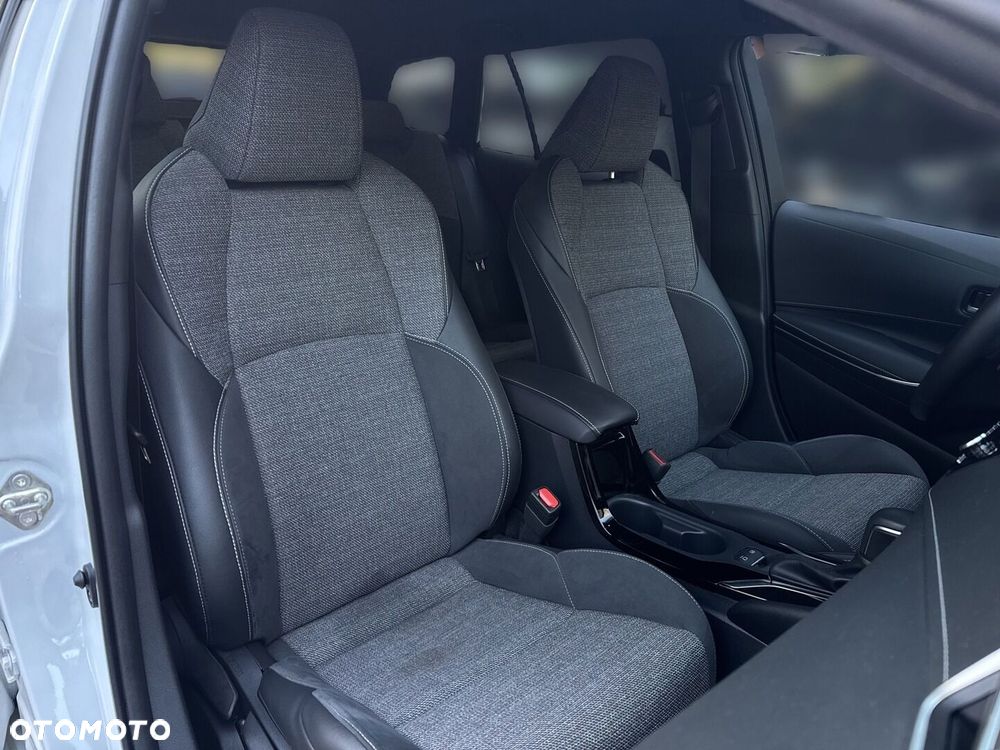 Toyota Corolla - 17