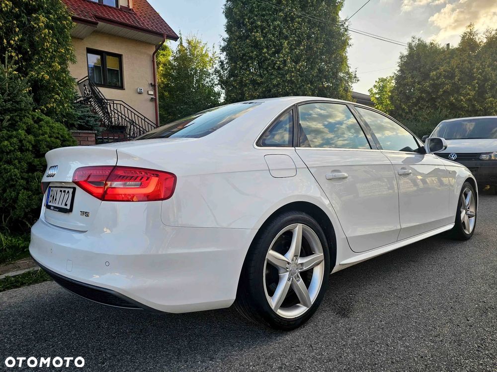 Audi A4 Limousine 1.8 TFSI S line Sportpaket - 9